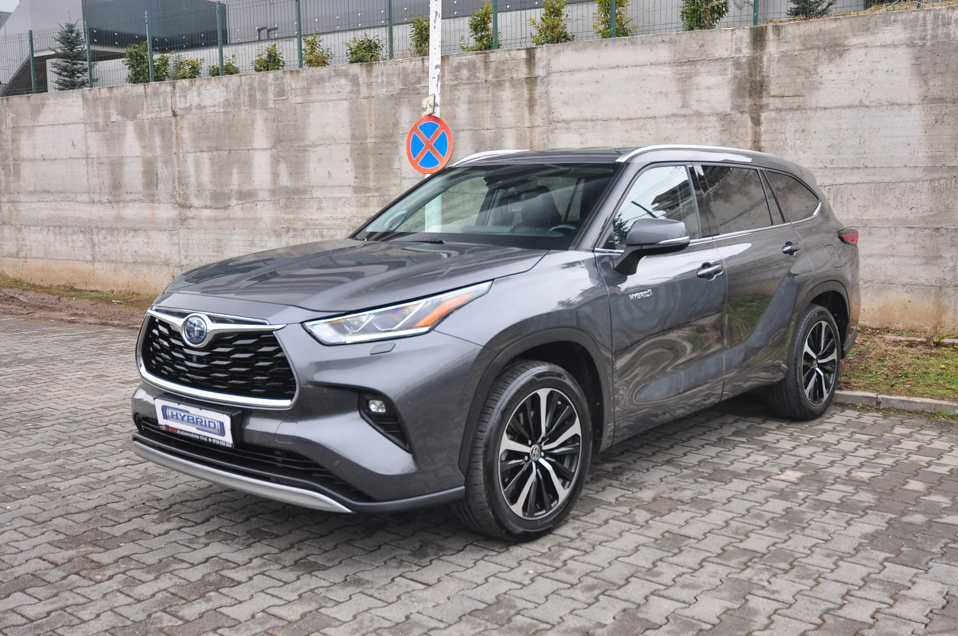 Toyota Highlander Hybrid Executive 7 Locuri · 2.5 AWD · 248 CP · 2021 · 157.500 Km Toyota Highlander Hybrid Executive 7 Locuri · 2.5 AWD · 248 CP · 2021 · 157.500 Km