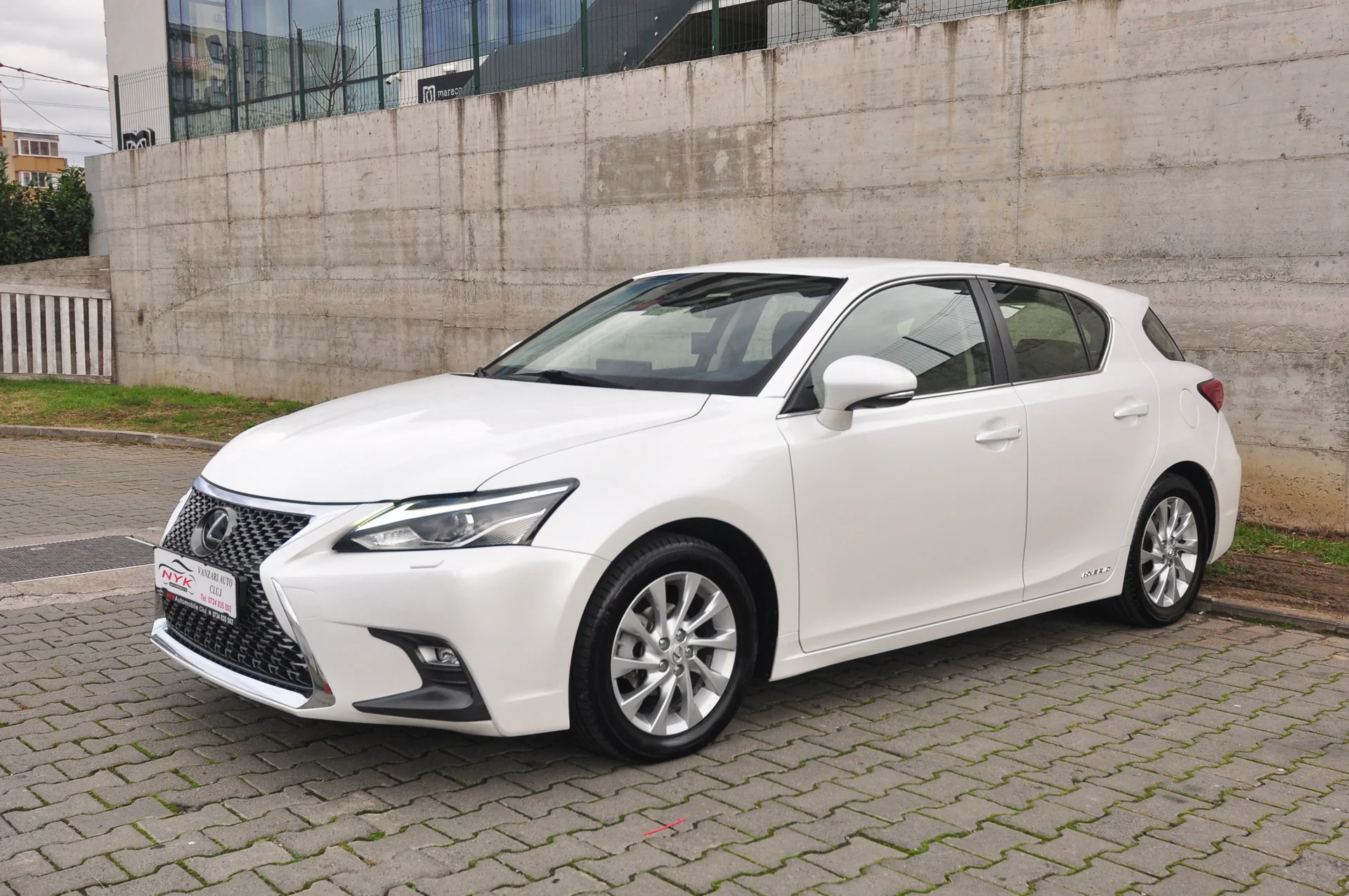 Lexus CT 200h Business Hybrid · 1.8 · 136 CP · 2020 · 160.600 Km Lexus CT 200h Business Hybrid · 1.8 · 136 CP · 2020 · 160.600 Km