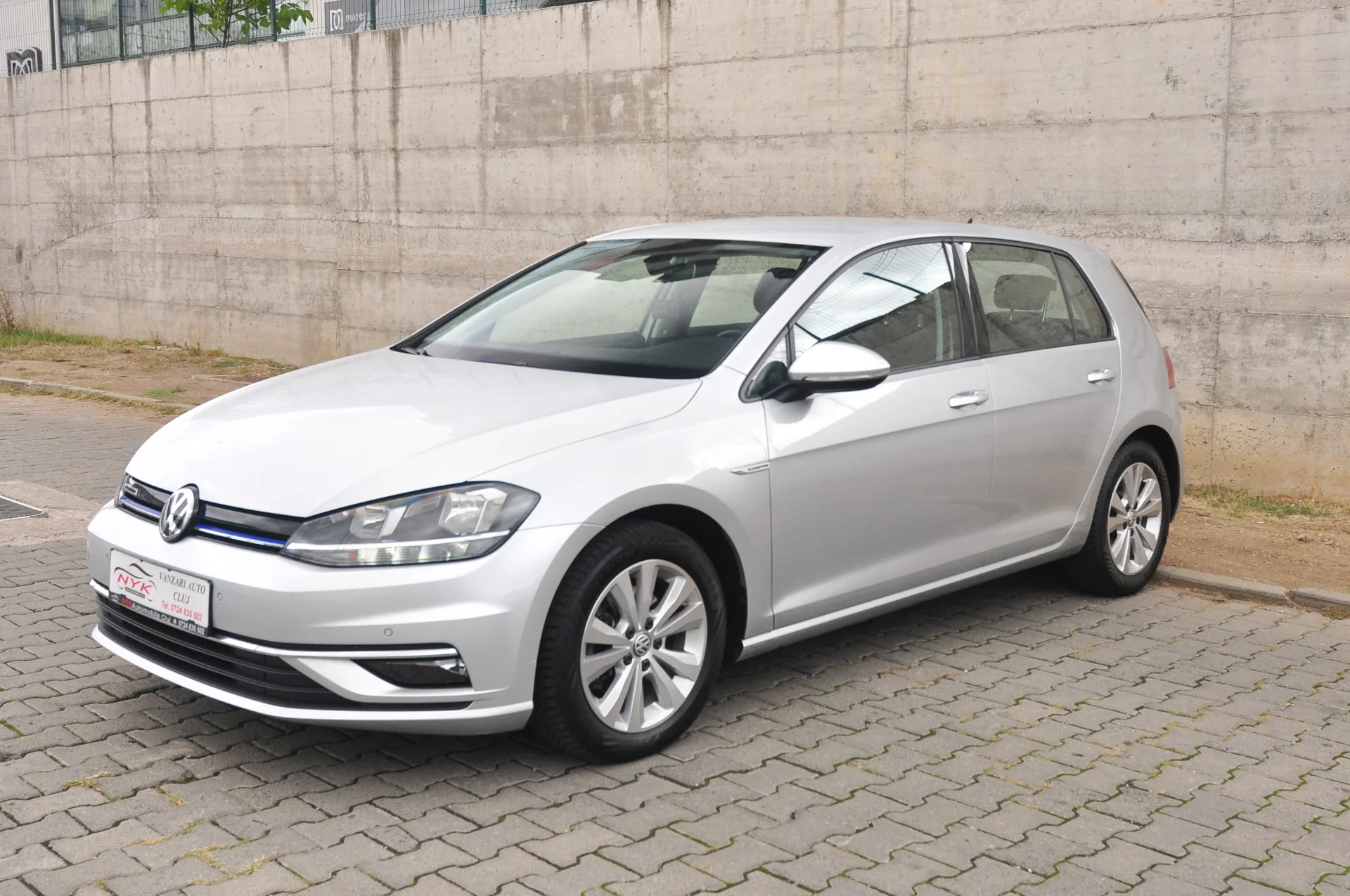 Volkswagen Golf Confortline 1.5 TSI BlueMotion 130 CP — 2020 — 196.560 Km — TVA DEDUCTIBIL Volkswagen Golf Confortline 1.5 TSI BlueMotion 130 CP — 2020 — 196.560 Km — TVA DEDUCTIBIL